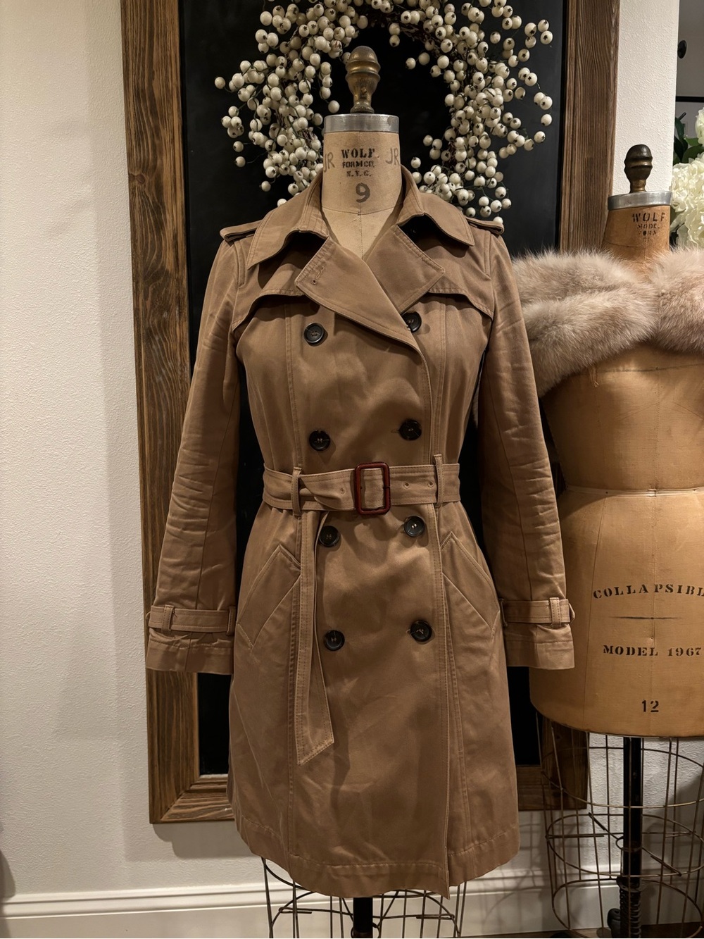 Beautiful Classic Trench Coat Tan Camel Tortoise Buttons Leather Accents France